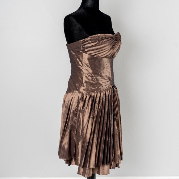 NWT HALSTON HERITAGE METALLIC PLEATED MINIDRESS -6 - Picture 7 of 10